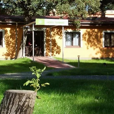 Szálloda Forrest 3*